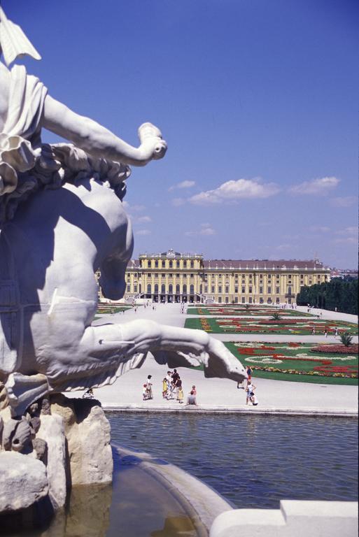 Hotel An Der Wien Bagian luar foto