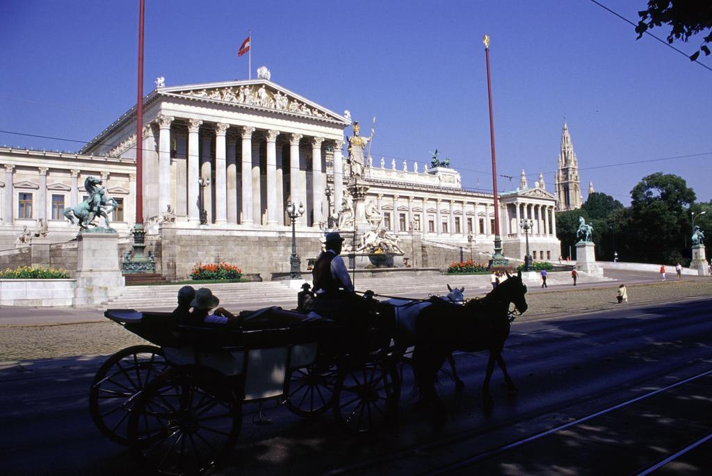 Hotel An Der Wien Bagian luar foto
